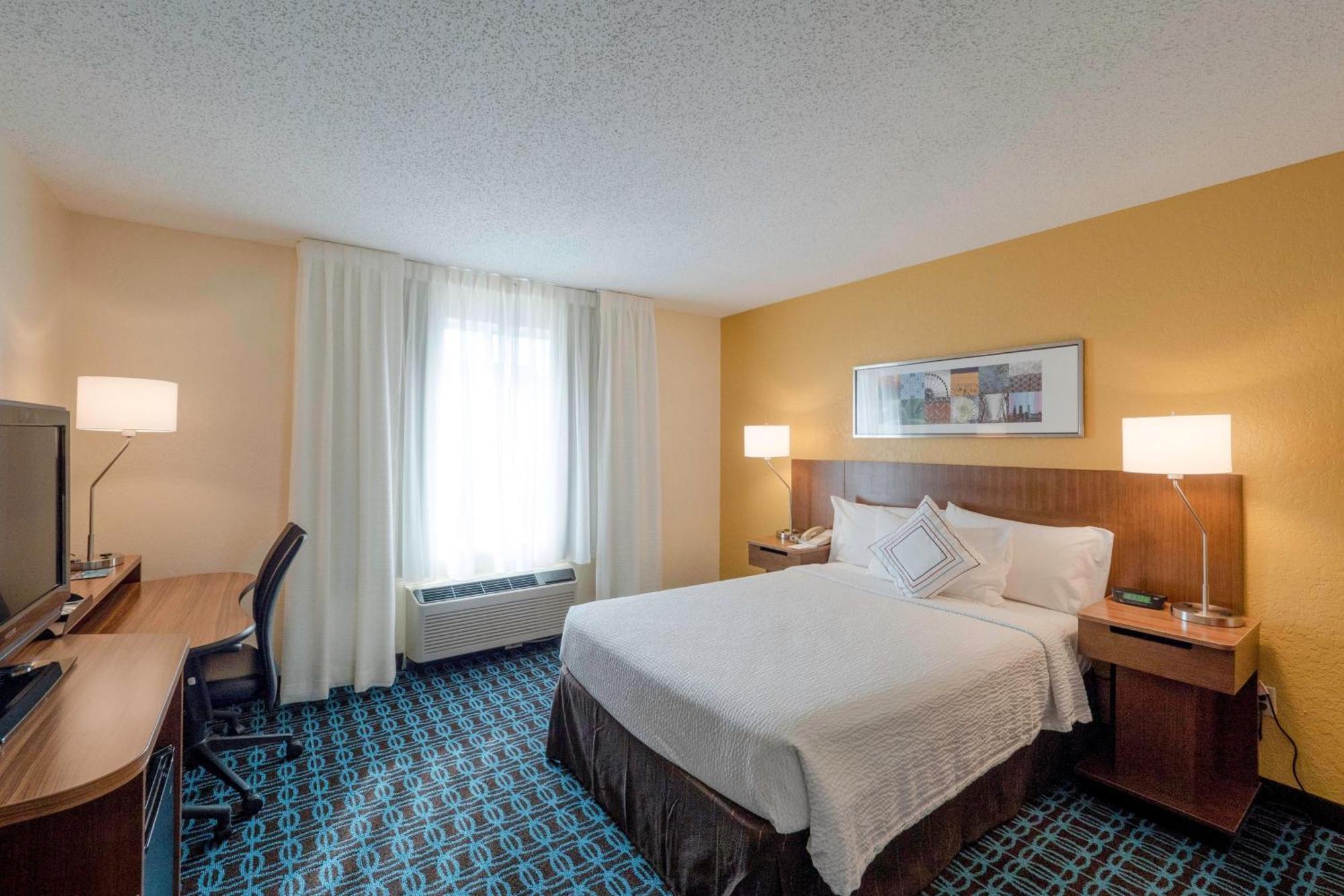 Fairfield Inn & Suites By Marriott Cleveland Стрийтсбъро Екстериор снимка